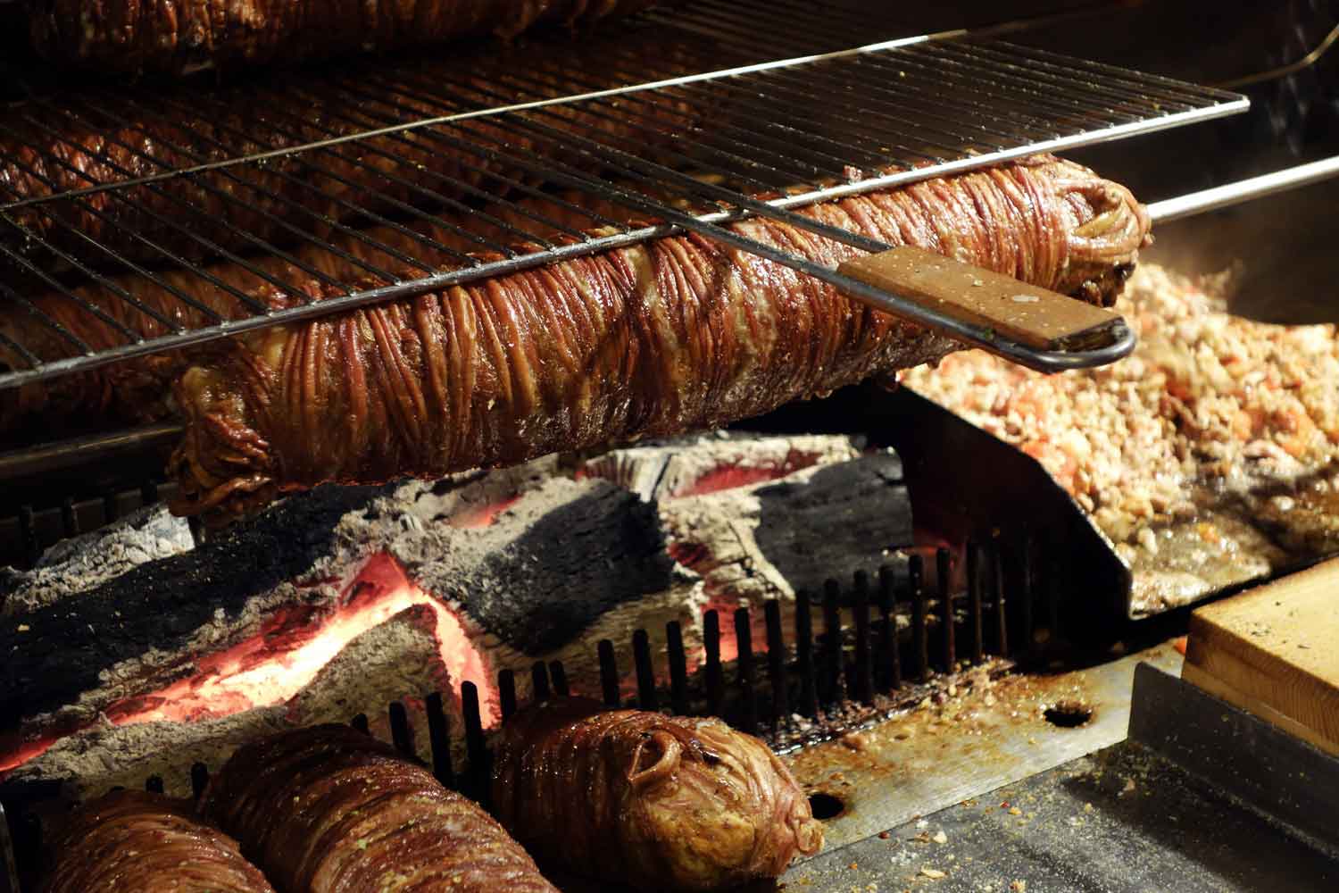 Kokoring Tandırda Kokoreç